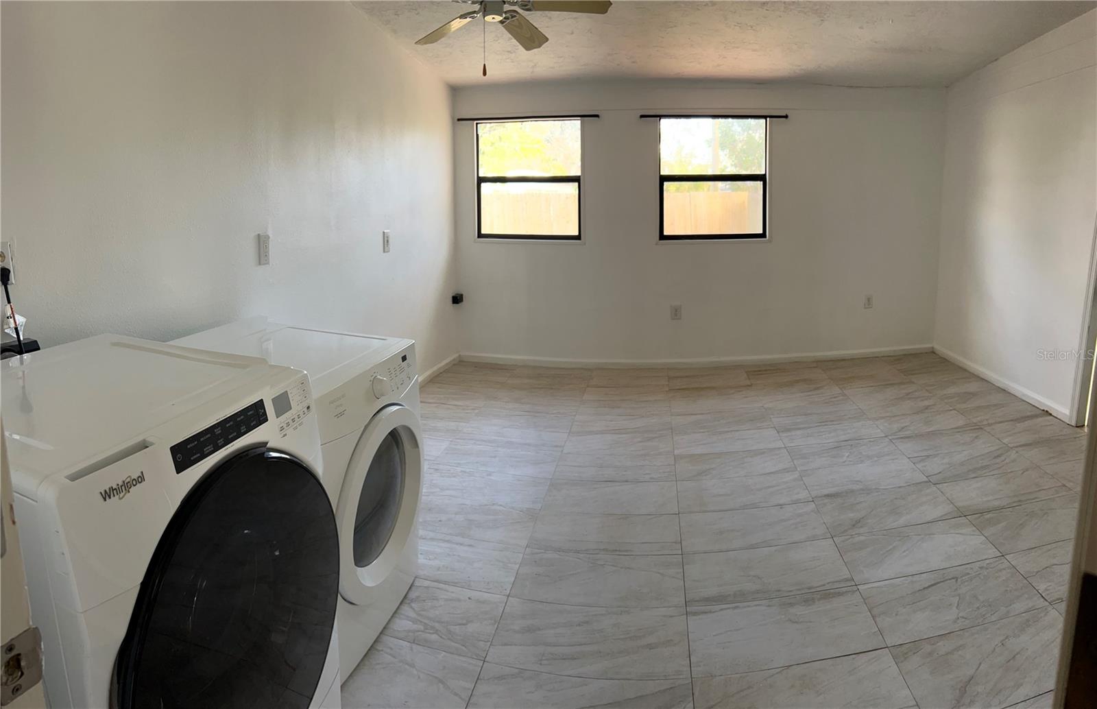 RIDGEWOOD ESTATES ADD 02 RESUB 01 - Residential Lease