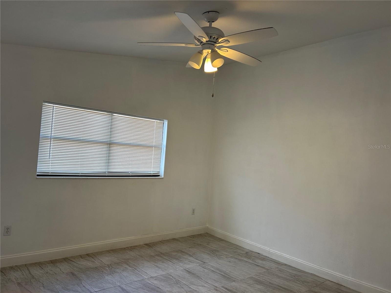 RIDGEWOOD ESTATES ADD 02 RESUB 01 - Residential Lease