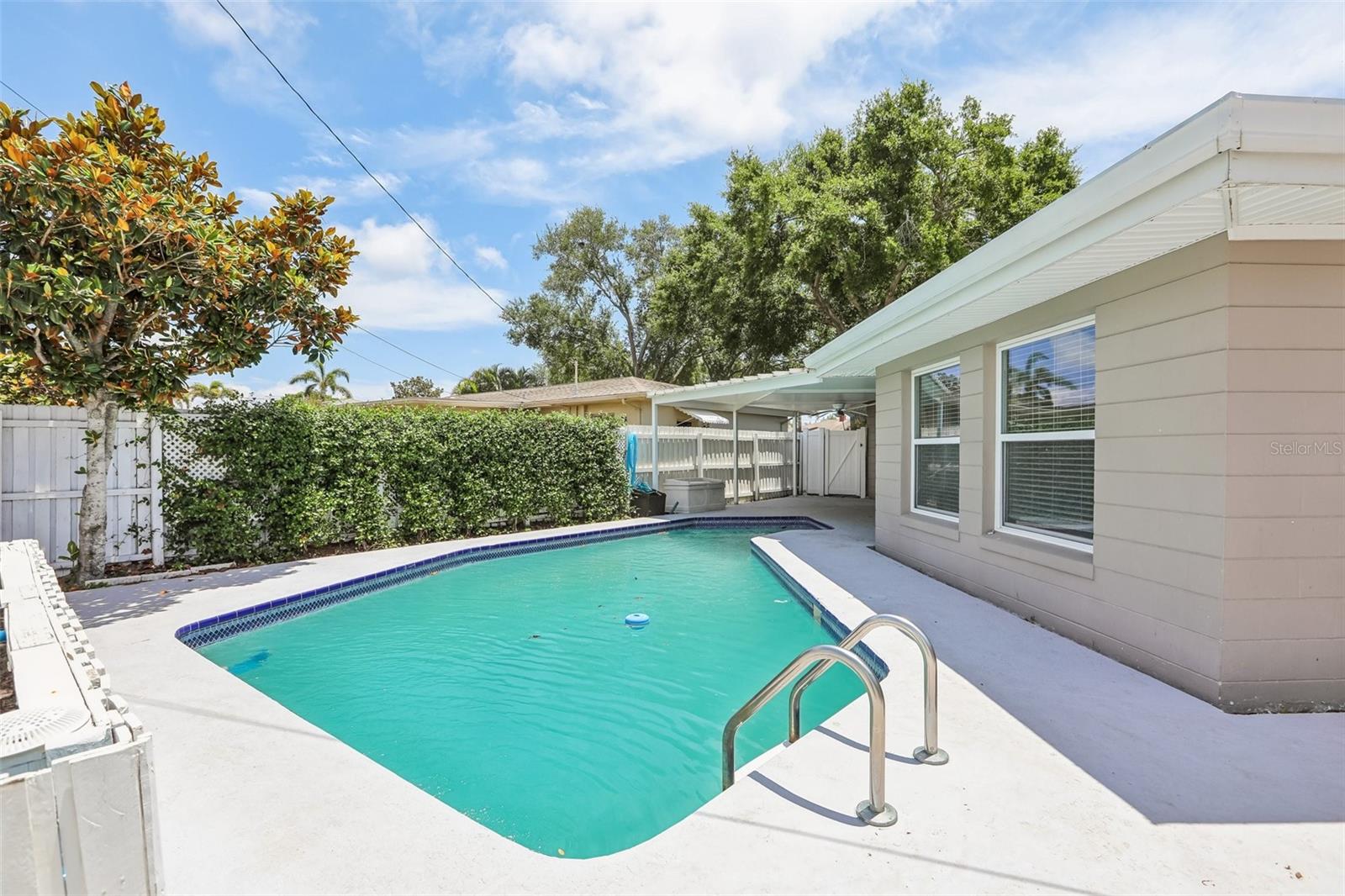11589 64TH TERRACE