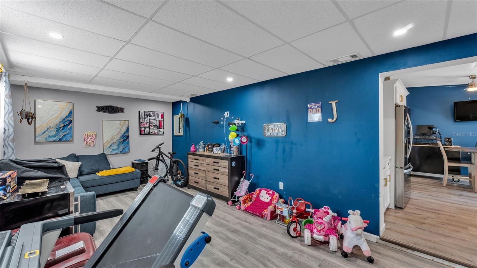 TEMPLE GROVE TERRACE - Residential