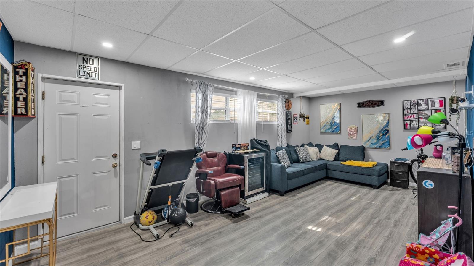 TEMPLE GROVE TERRACE - Residential