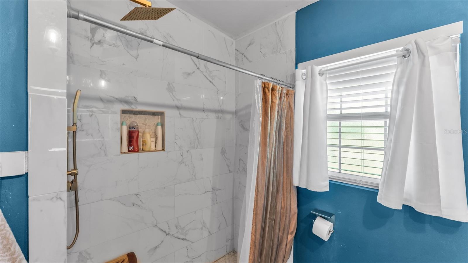 TEMPLE GROVE TERRACE - Residential