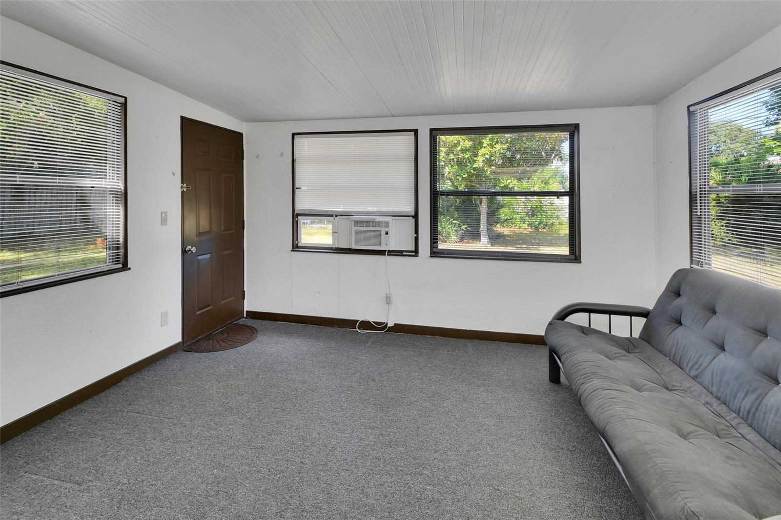 DELTONA LAKES UNIT 05 - Residential
