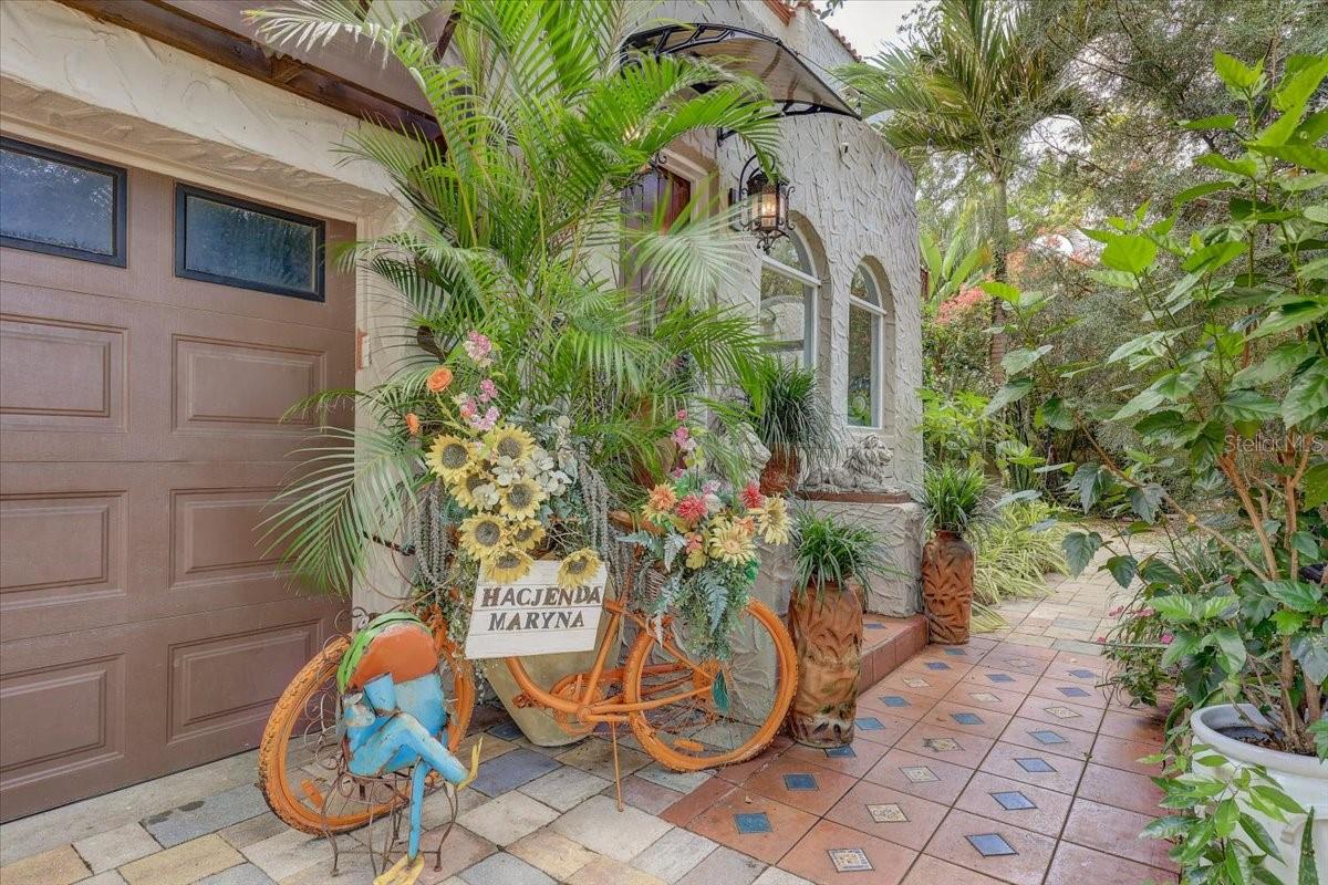 325 49TH STREET N