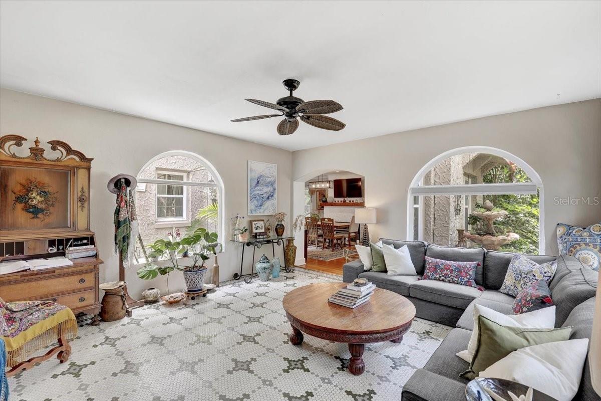 325 49TH STREET N