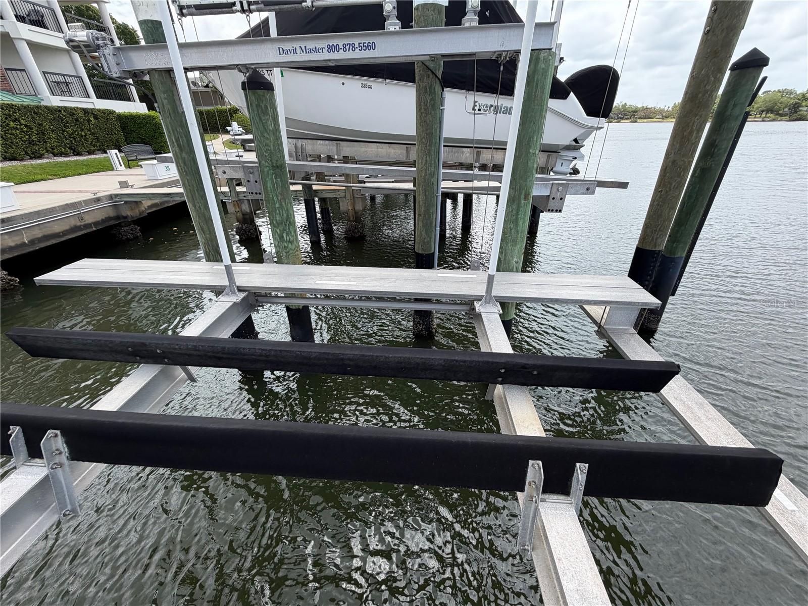 HARBOR ISLAND MARINA PH 1 - Residential