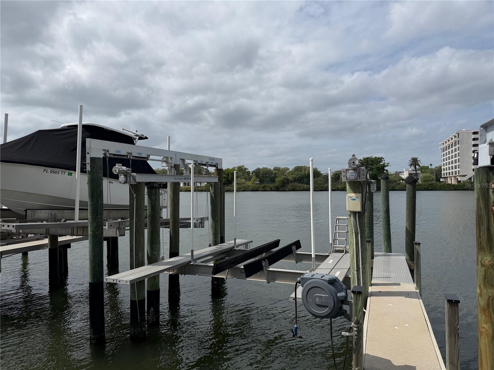 HARBOR ISLAND MARINA PH 1 - Residential