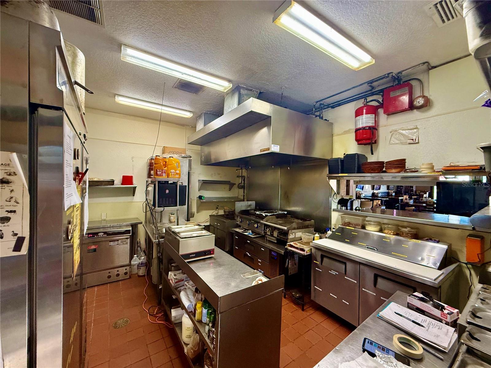 MUNSONS SUB W B - Commercial Sale