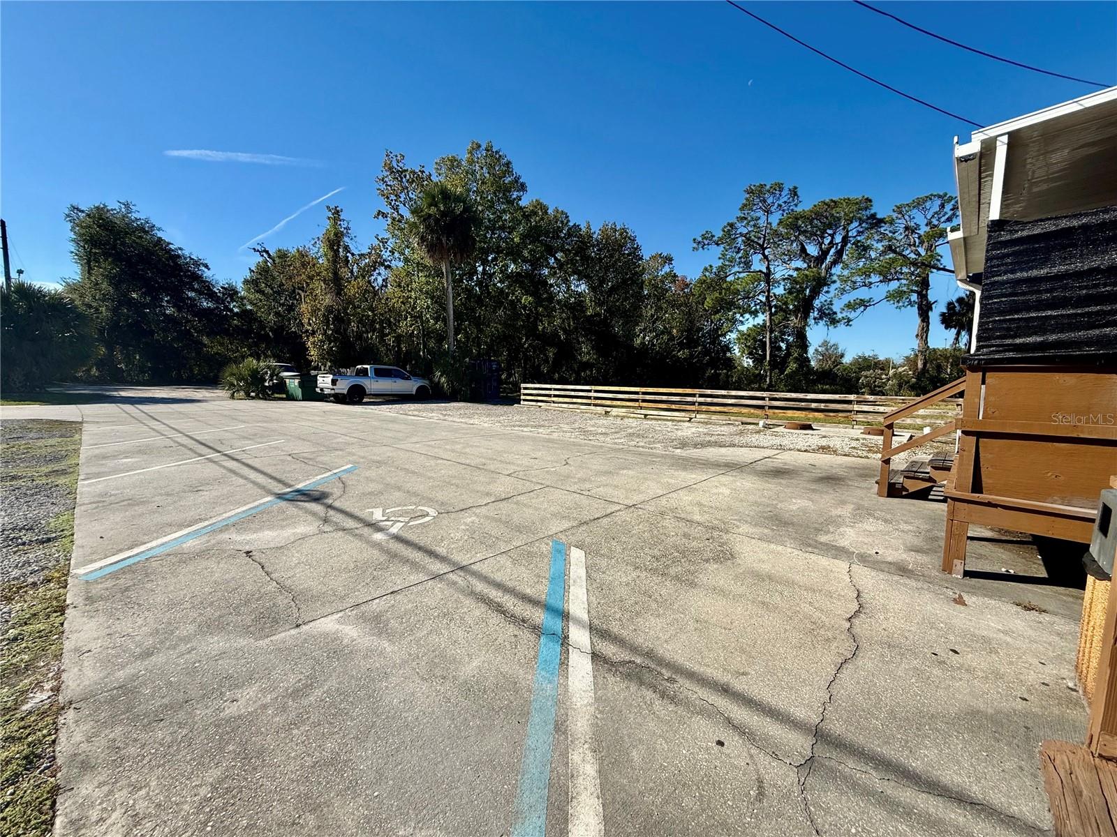 MUNSONS SUB W B - Commercial Sale