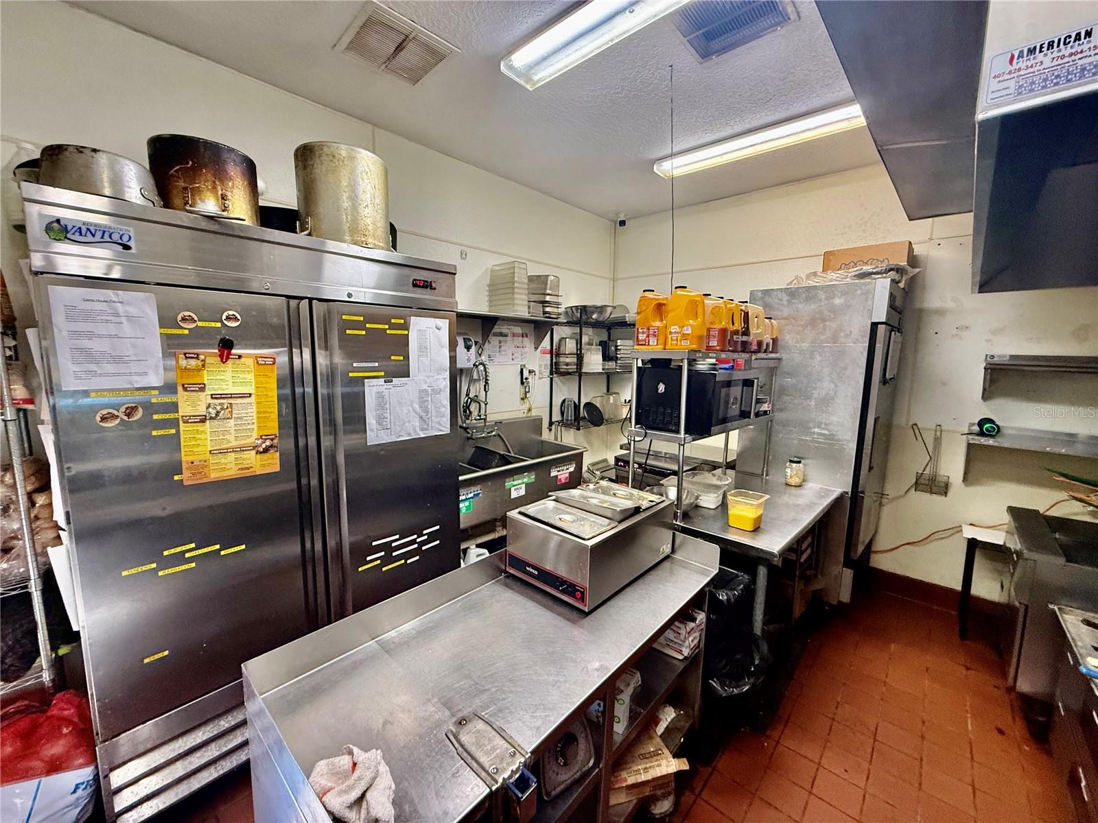 MUNSONS SUB W B - Commercial Sale