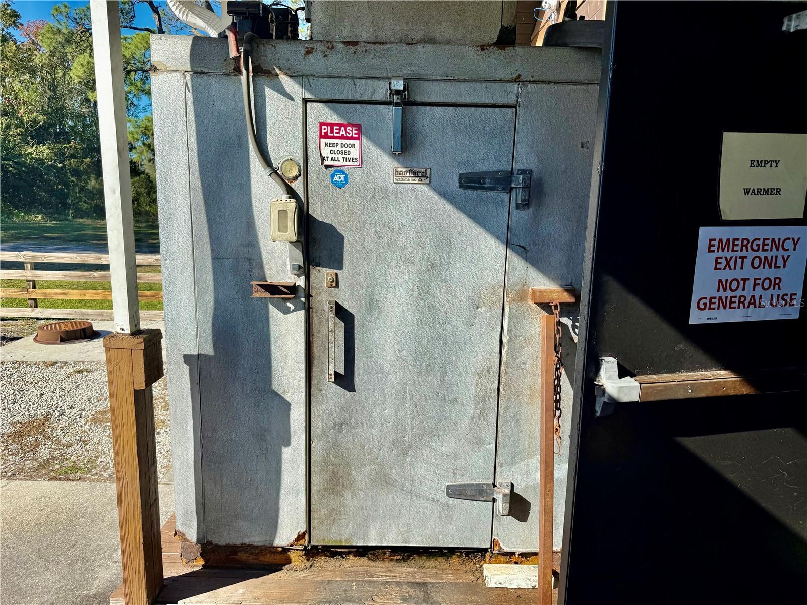 MUNSONS SUB W B - Commercial Sale