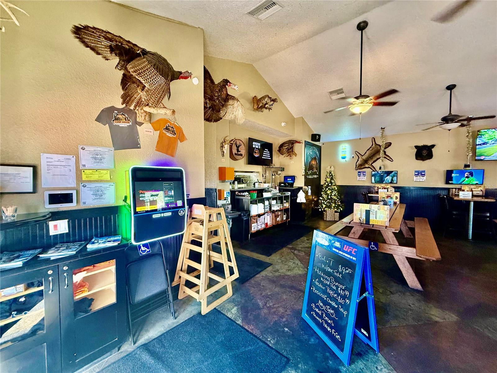 MUNSONS SUB W B - Commercial Sale