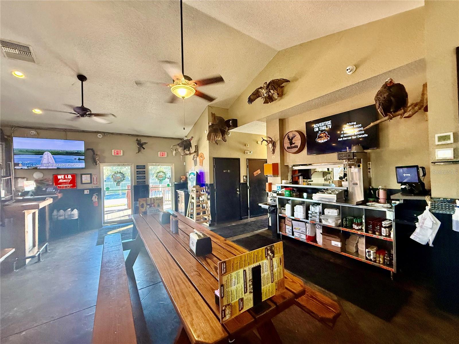 MUNSONS SUB W B - Commercial Sale