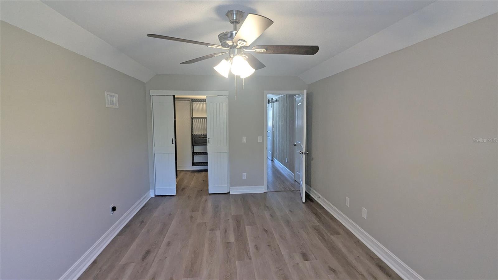 SHERWOOD ESTATES - Residential