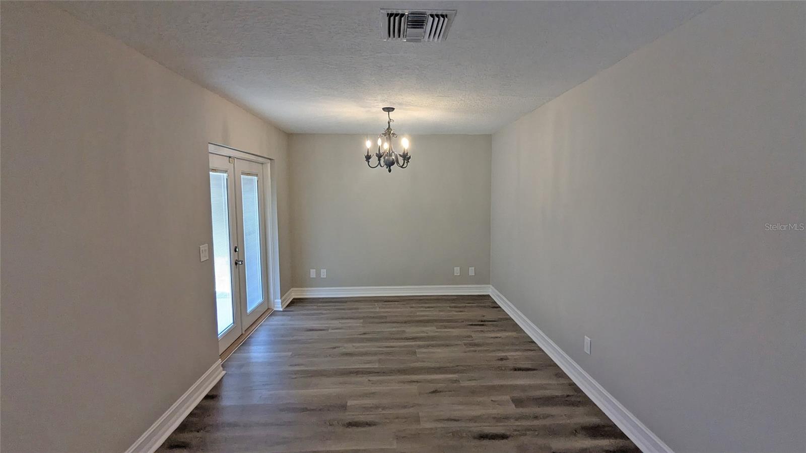 SHERWOOD ESTATES - Residential