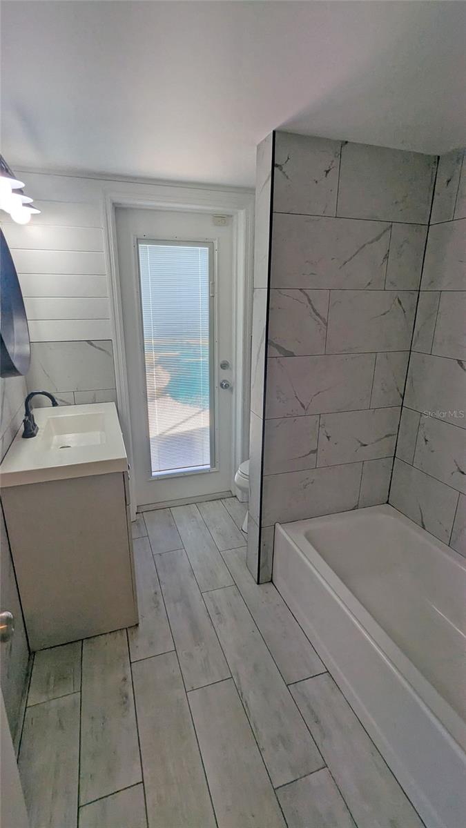 SHERWOOD ESTATES - Residential