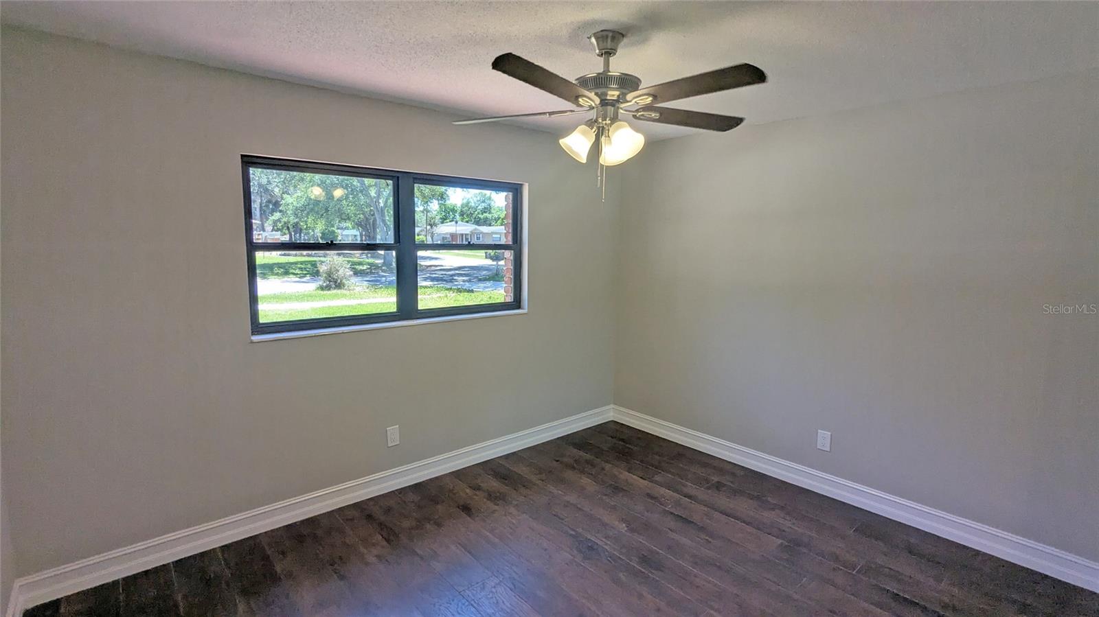 SHERWOOD ESTATES - Residential