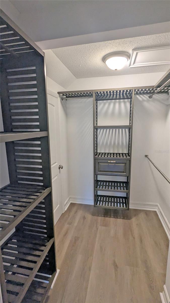 SHERWOOD ESTATES - Residential