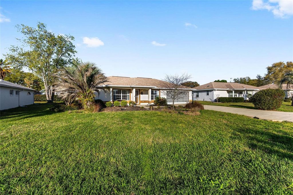 Photo of 8492 SW 61st Terrace Road, Ocala, FL 34476 (MLS # OM720676)