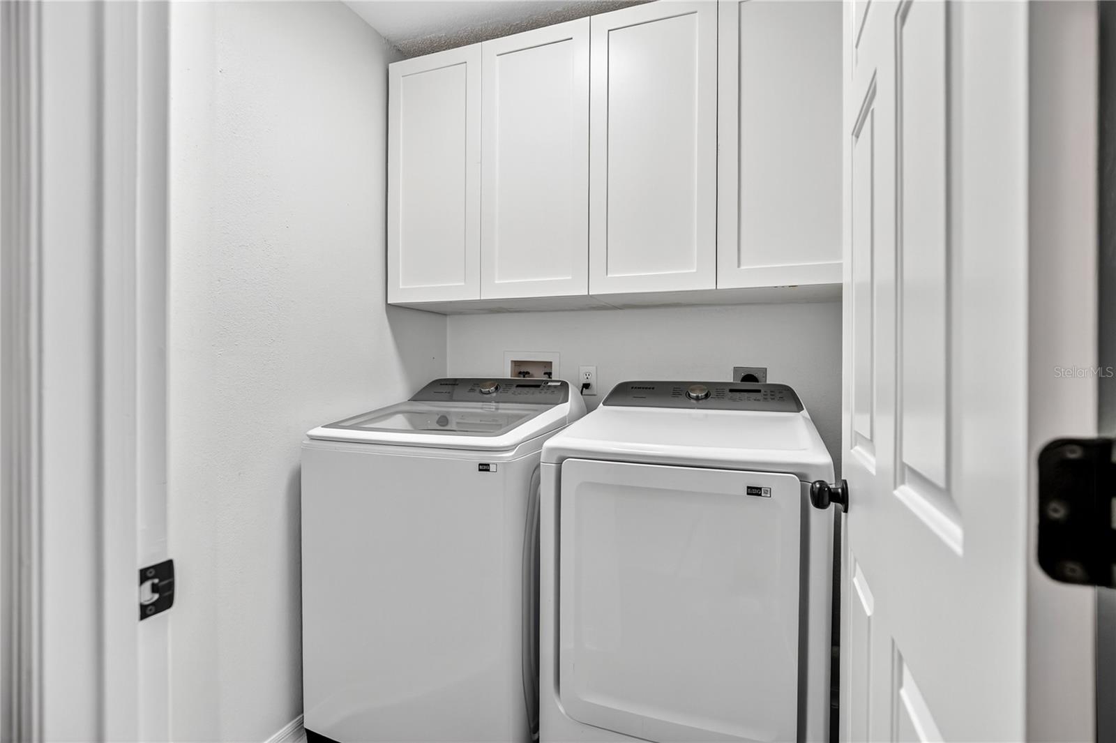 DELTONA LAKES - Residential