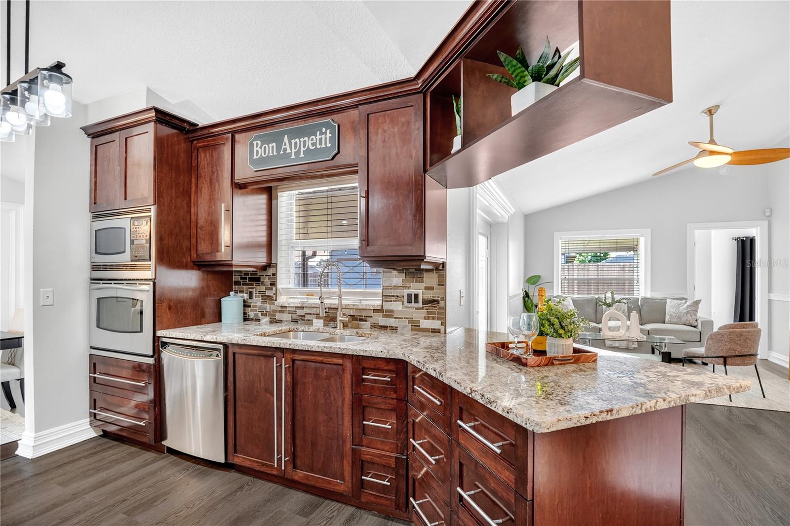 DELTONA LAKES - Residential