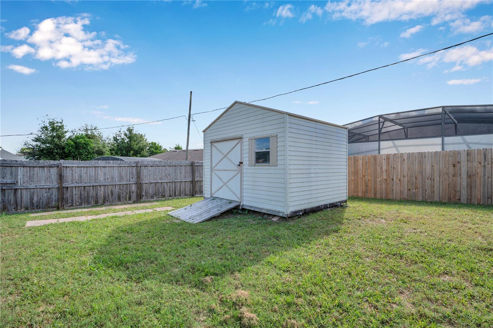 DELTONA LAKES - Residential