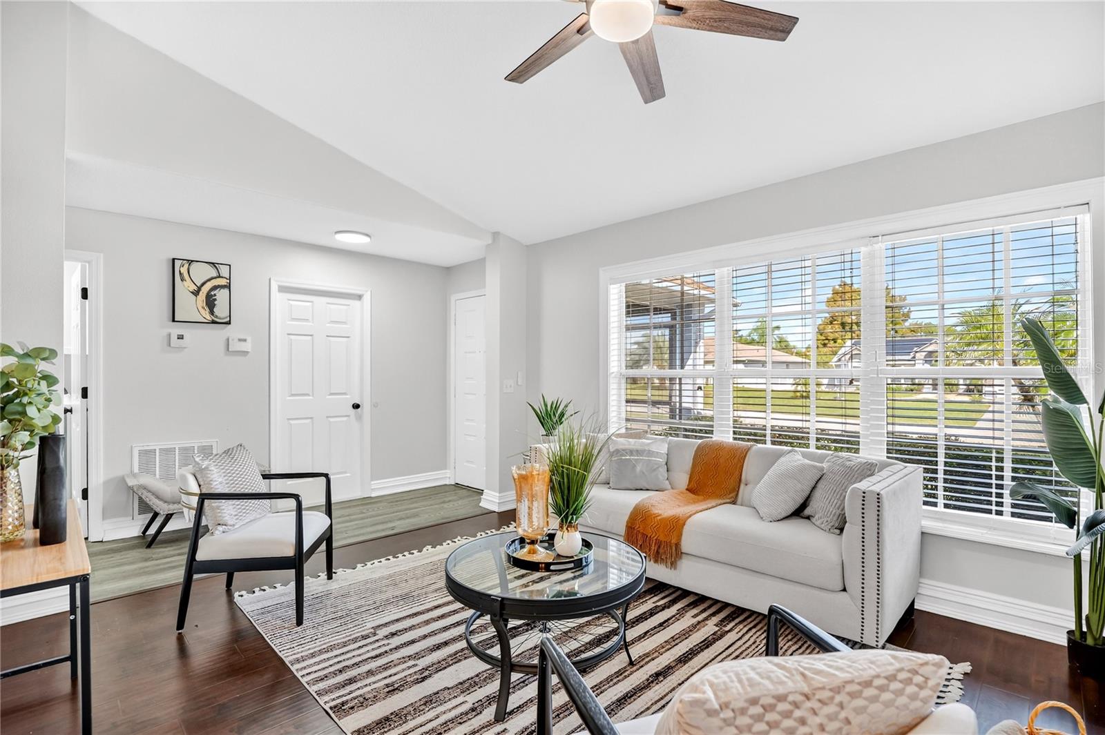 DELTONA LAKES - Residential