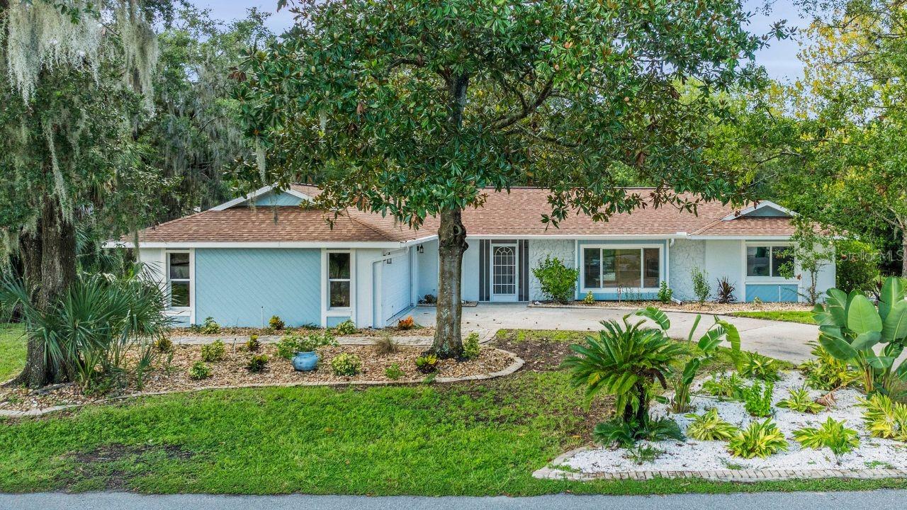 Seller is offering up to $10,000 in concessions with an accepted contract!
Luxury remodeled by Burris Remodeling and RSTD, this beautifully updated 3-bedroom, 2 bath home sits on a spacious 0.7-acre double lot and is truly move-in ready. Freshly painted inside and out, it features new interior doors, hardware, and thoughtful upgrades throughout. The fully remodeled kitchen shines with brand-new cabinets, countertops, refrigerator, dishwasher, microwave, and range. Bathrooms have been tastefully updated with new vanities and countertops. Major improvements include new plumbing, updated electrical outlets and switches, new ceiling fans in every room, and a new French door off the master suite.
Step outside and enjoy your own private oasis with new landscaping and a large screened birdcage patio — perfect for morning coffee, evening relaxation, or entertaining guests year-round. A washer and dryer on pedestals are also included, adding convenience to this already stunning home.
Located in the heart of Homosassa, you’ll enjoy the best of Florida’s Nature Coast — minutes from the Homosassa Springs Wildlife State Park, world-famous manatee tours, fishing, boating, and charming local restaurants. With its peaceful setting yet close proximity to shopping, dining, and outdoor adventures, this home offers the perfect balance of relaxation and convenience.
If you’re looking for comfort, style, and space, this is your dream home in Homosassa!