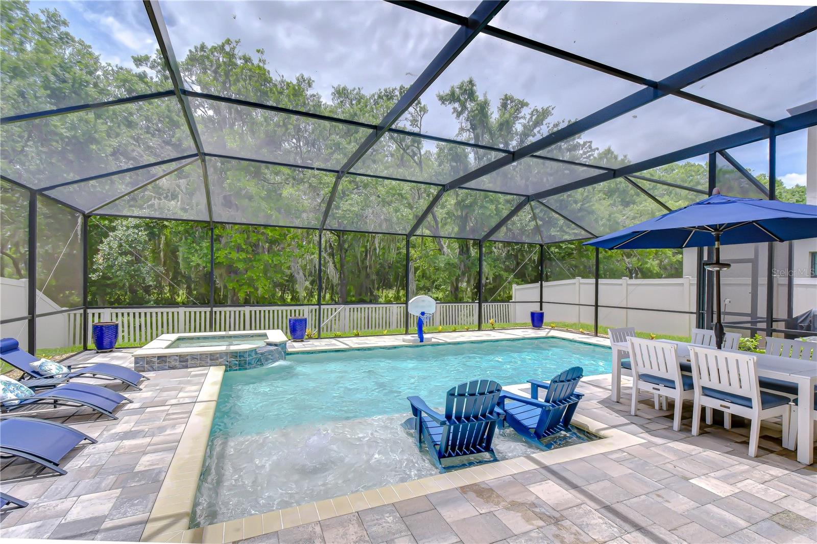 HAWKSTONE - Residential