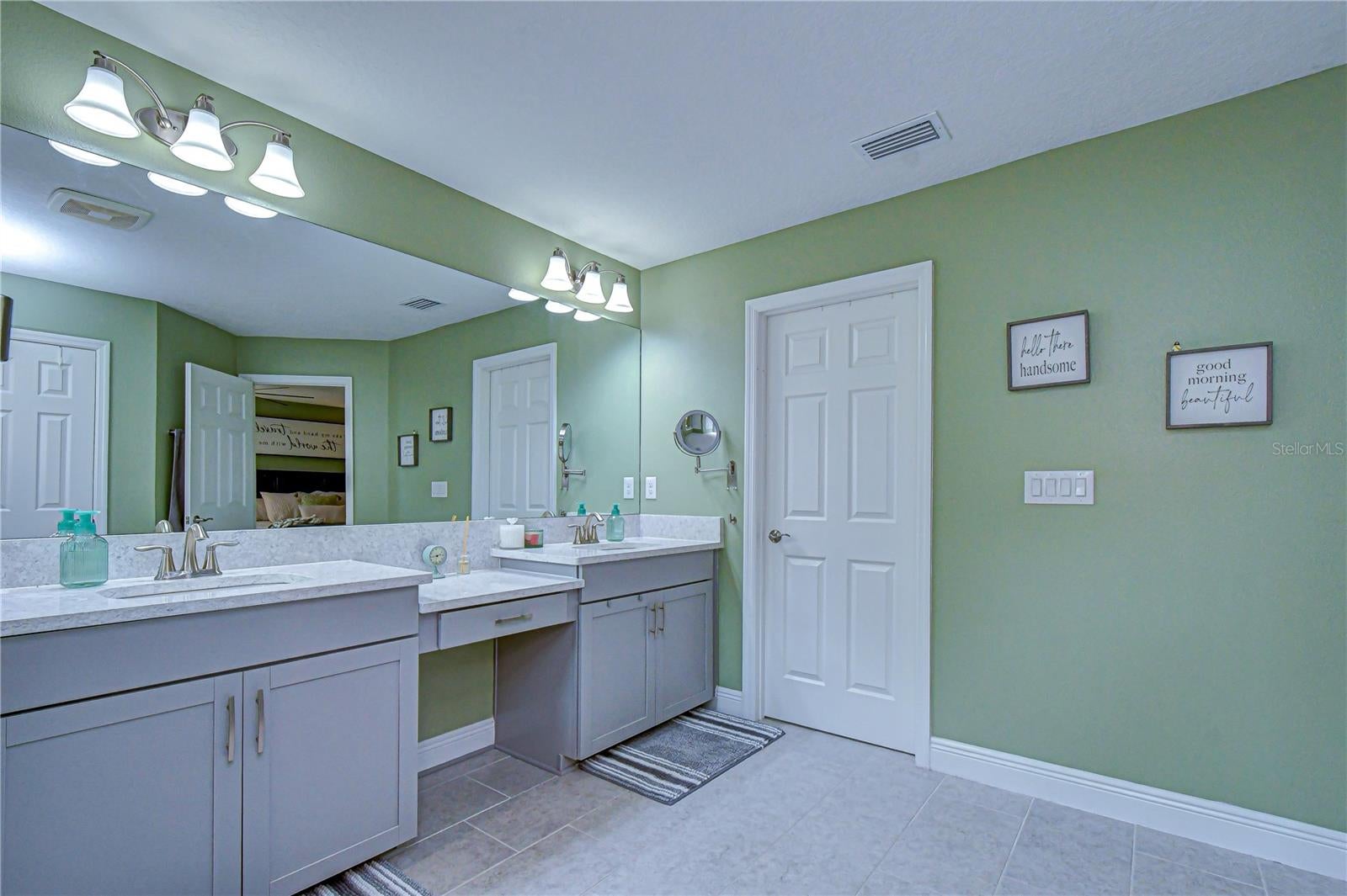 HAWKSTONE - Residential