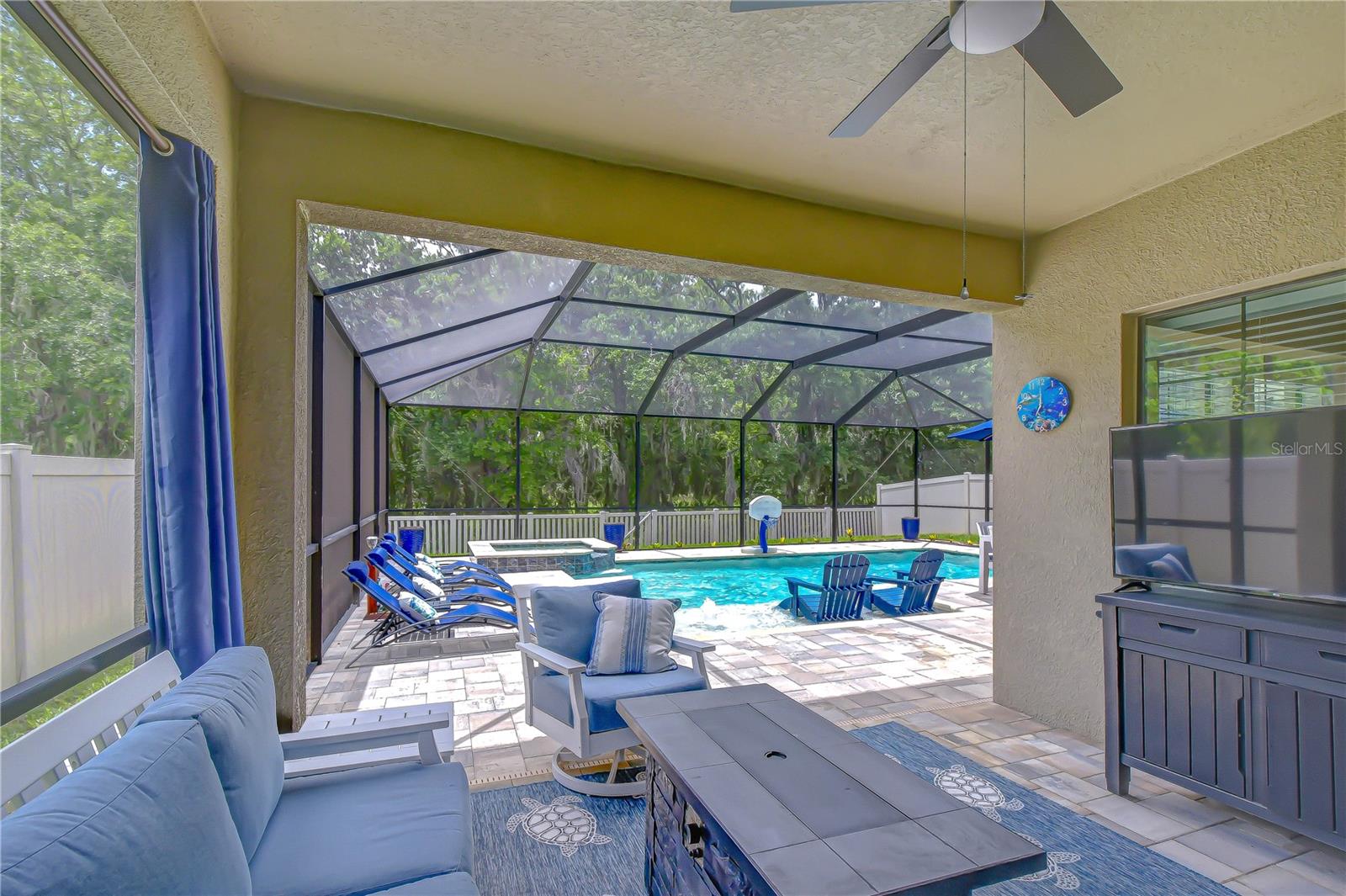 HAWKSTONE - Residential
