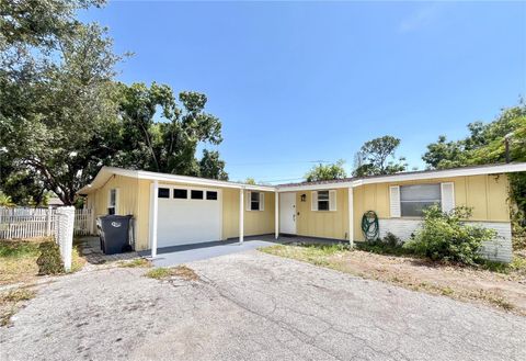 Photo of 712 67th Avenue W, Bradenton, FL 34207 (MLS # A4700012)