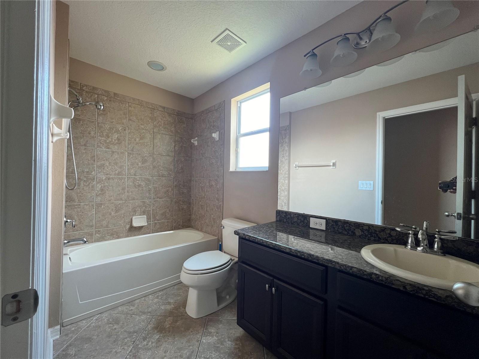 OAK CREEK PRCL 1B - Residential Lease