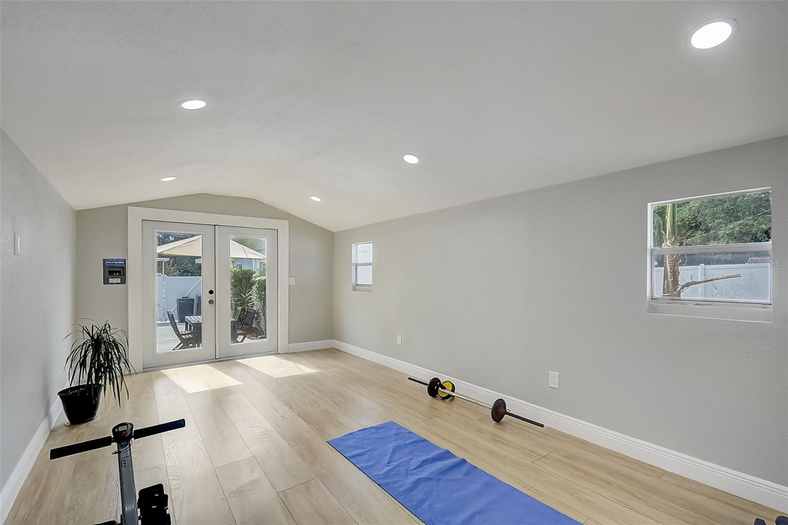 GROVE PARK ESTATES UNIT 5 - Residential