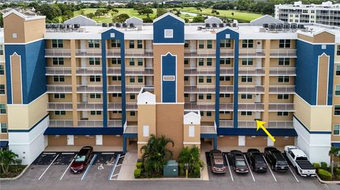 Photo of 960 Starkey Road #7105, Largo, FL 33771 (MLS # TB8427549) Photo of 960 Starkey Road #7105, Largo, FL 33771 (MLS # TB8427549)