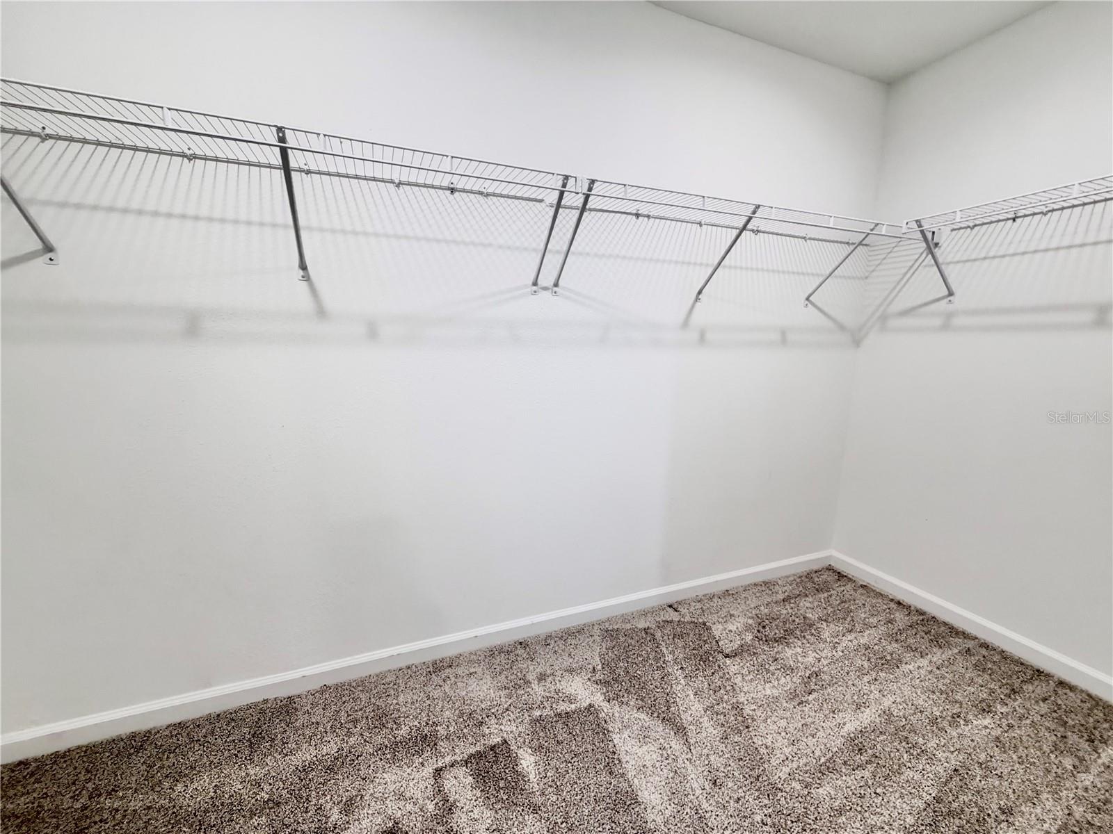 RANCHES/LK MCLEOD II - Residential Lease