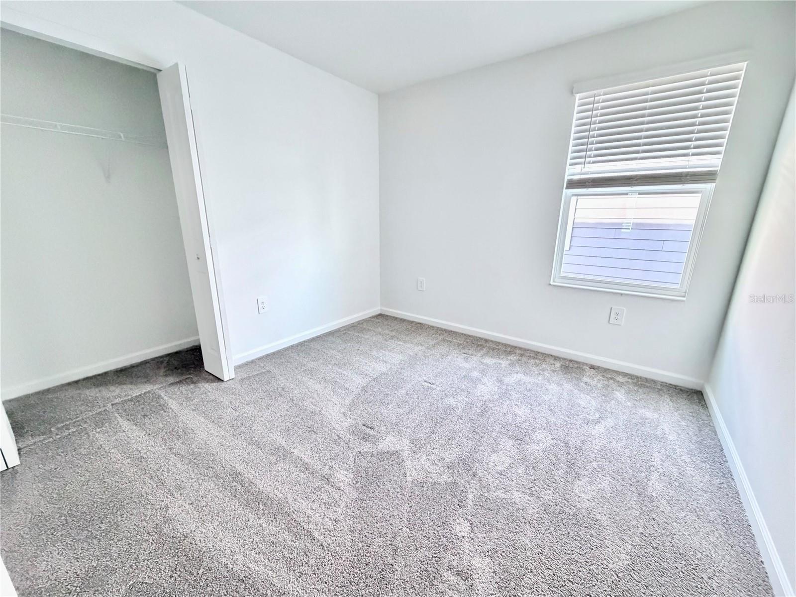 RANCHES/LK MCLEOD II - Residential Lease