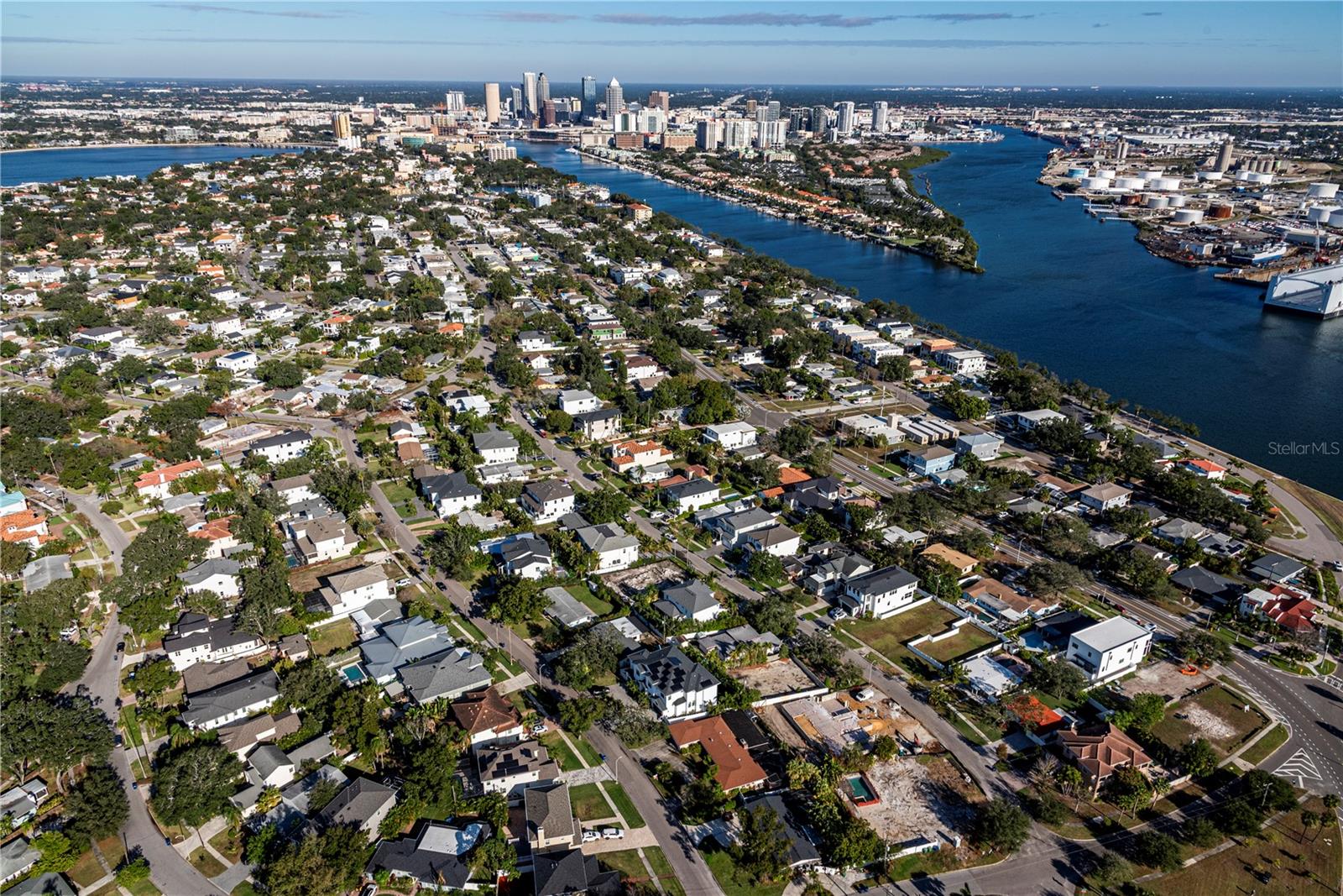 BYARS THOMPSON ADD DAVIS - Land