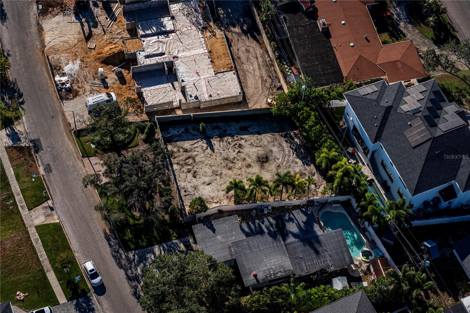 BYARS THOMPSON ADD DAVIS - Land