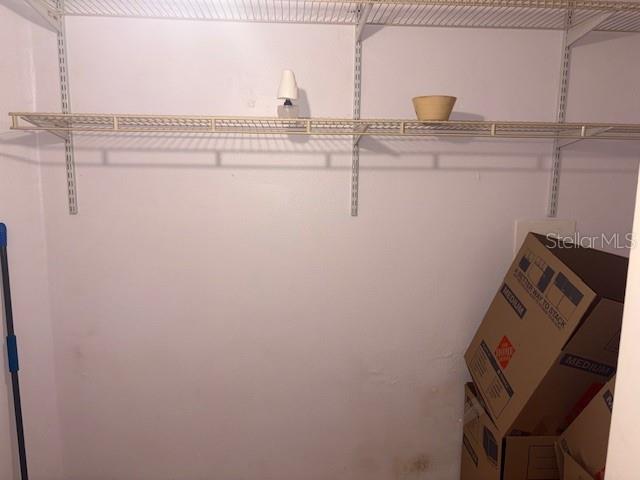 VENICE GROVES - Residential