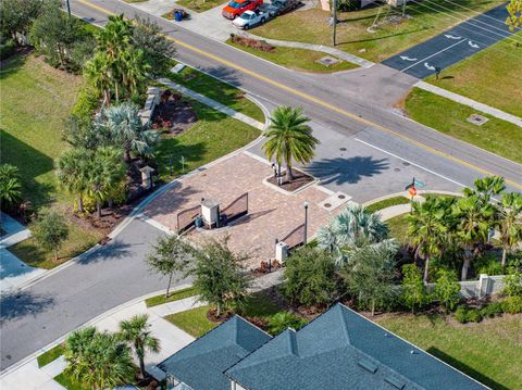 A home in SEMINOLE