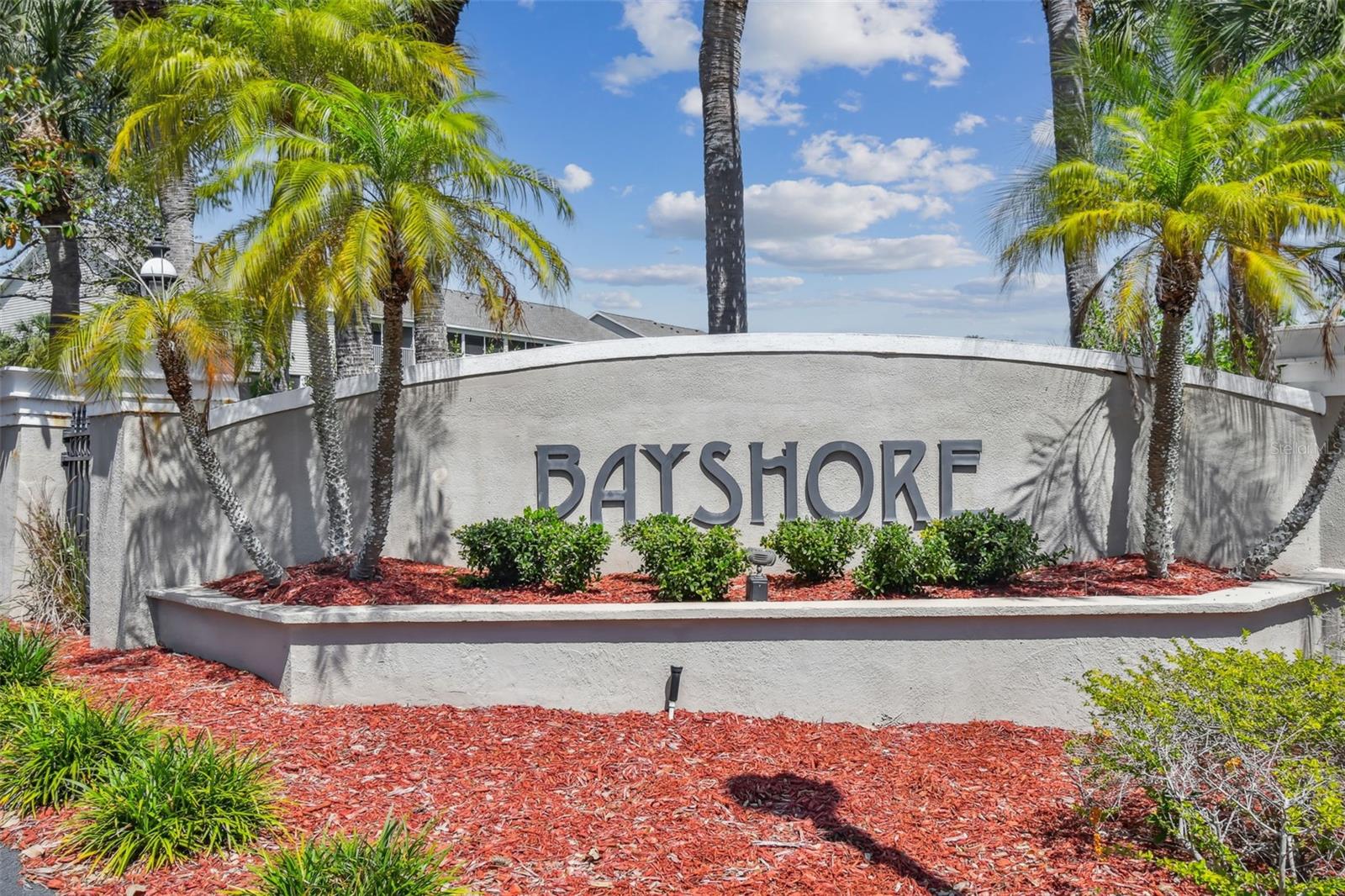 BAYSHORE TWNHS - Residential