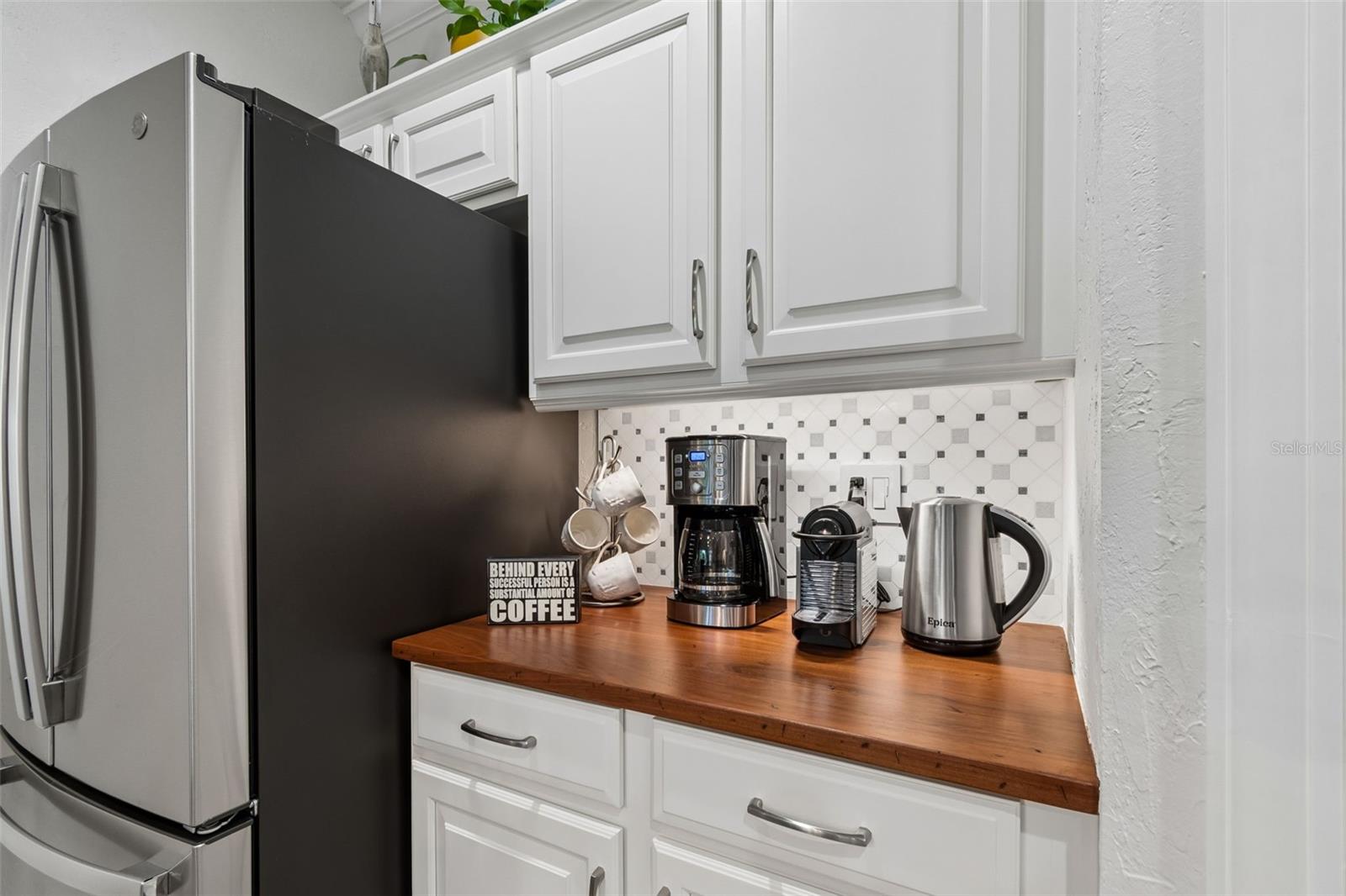 BAYSHORE TWNHS - Residential