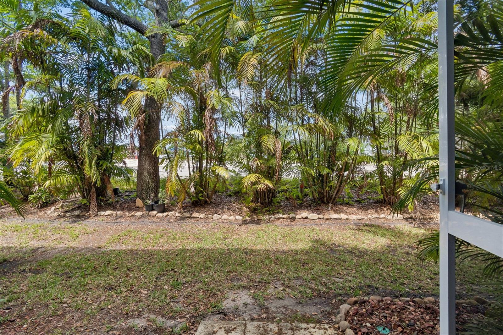 BAYSHORE TWNHS - Residential