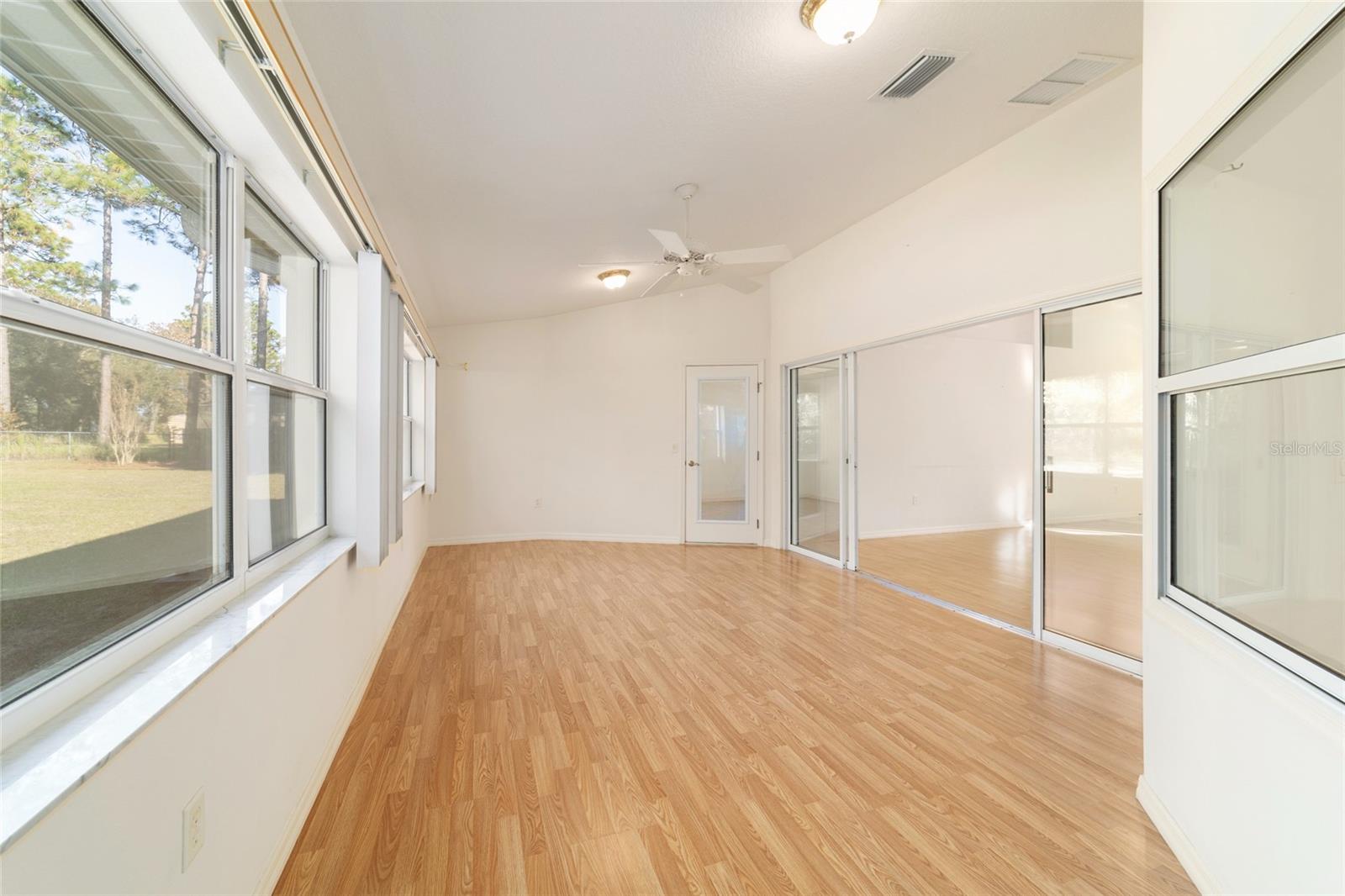 PINE RIDGE UNIT 03 - Residential