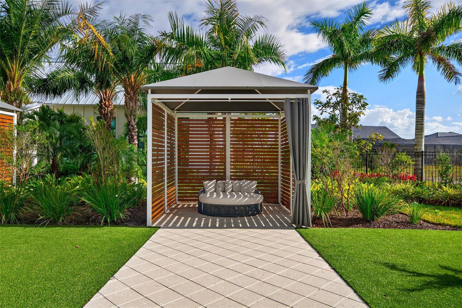 EVERLY/WELLEN PARK - Residential