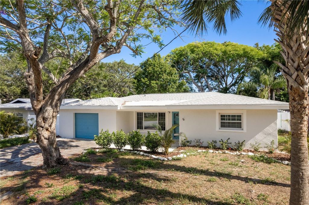 Photo of 1152 Jackmar Road, Dunedin, FL 34698 (MLS # TB8381820)