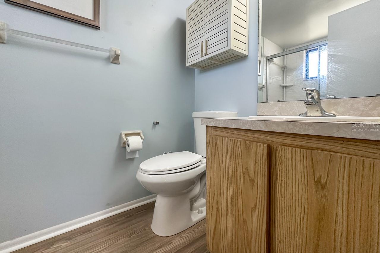 OAK FORREST - Residential