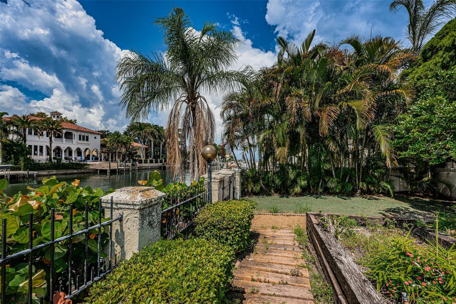 BEACH PARK ISLE SUB - Land