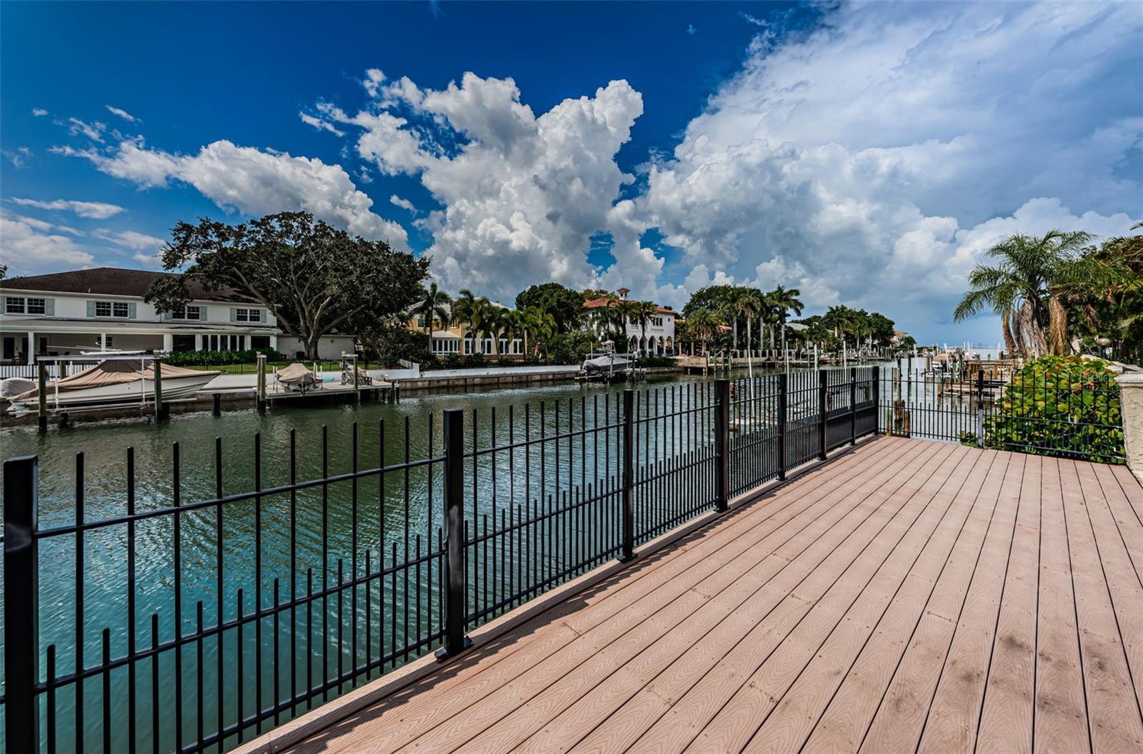 BEACH PARK ISLE SUB - Land